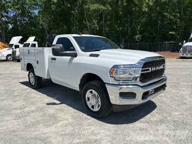 RAM 3500 Pikapai / Bortiniai sunkvežimiai