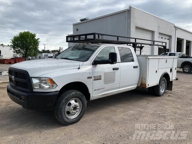 RAM 3500 Pikapai / Bortiniai sunkvežimiai