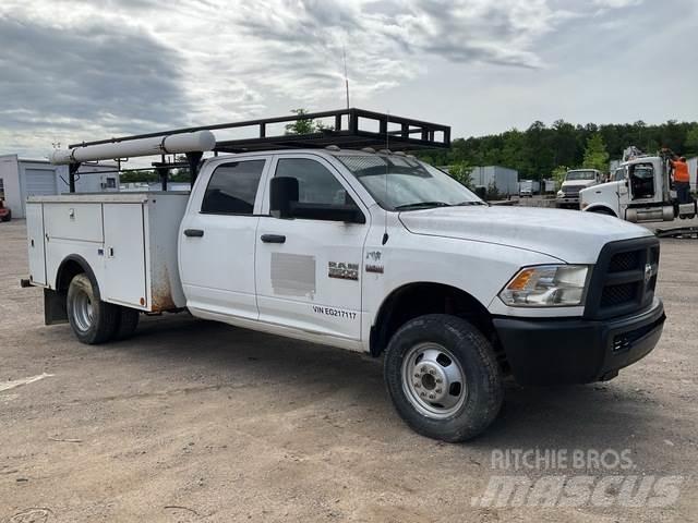 RAM 3500 Pikapai / Bortiniai sunkvežimiai