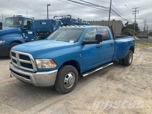 RAM 3500 Pikapai / Bortiniai sunkvežimiai