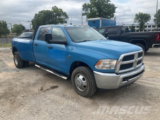RAM 3500 Pikapai / Bortiniai sunkvežimiai
