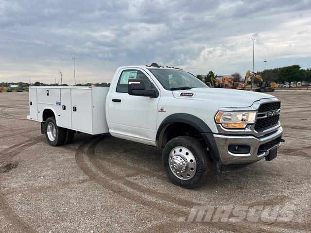 RAM 4500 Pikapai / Bortiniai sunkvežimiai