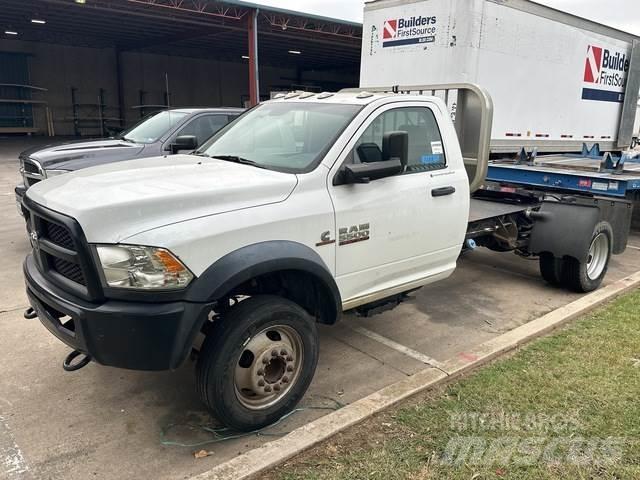 RAM 5500 Naudoti vilkikai