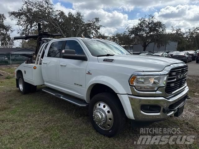 RAM 5500 Pagalbos kelyje automobiliai