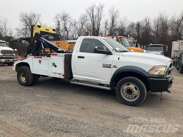 RAM 5500 Pagalbos kelyje automobiliai