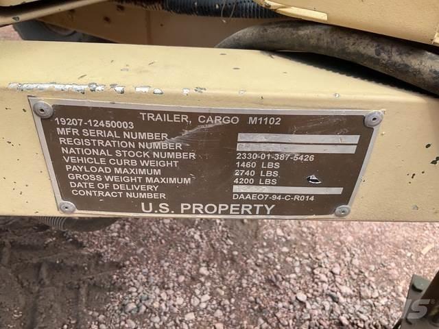  Raytheon M1102 Kitos priekabos