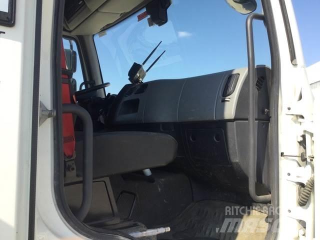 Renault D250 Mobilūs gręžimo bokštiniai sunkvežimiai