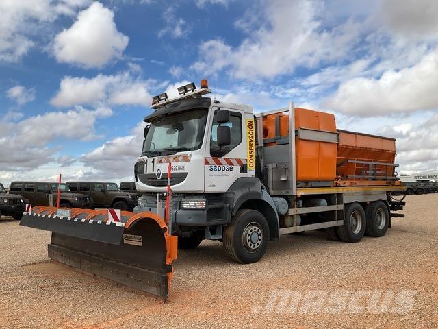 Renault Kerax Sniego peiliai ir valytuvai
