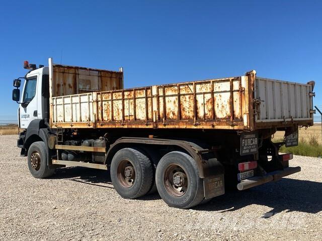 Renault Kerax Savivarčių priekabų vilkikai