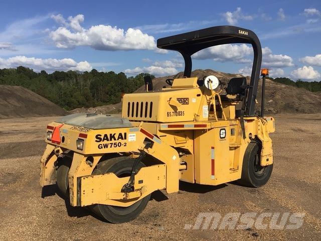 Sakai GW750-2 Pneumo volai