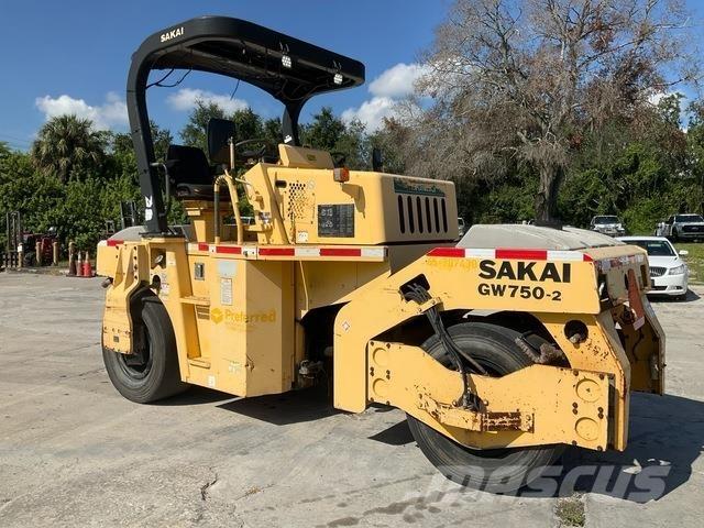 Sakai GW750-2 Pneumo volai