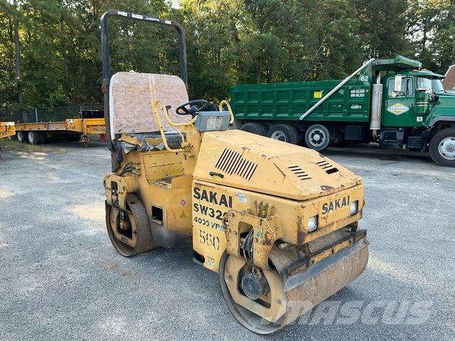 Sakai SW320 Porinių būgnų volai