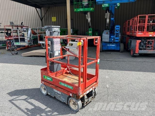 SkyJack SJ12 Vertikalūs stiebiniai keltuvai
