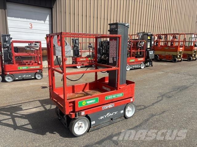 SkyJack SJ12 Vertikalūs stiebiniai keltuvai