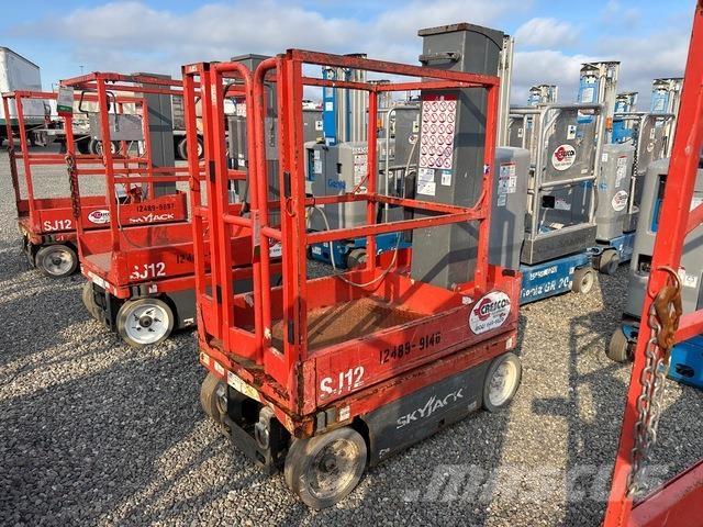 SkyJack SJ12 Vertikalūs stiebiniai keltuvai