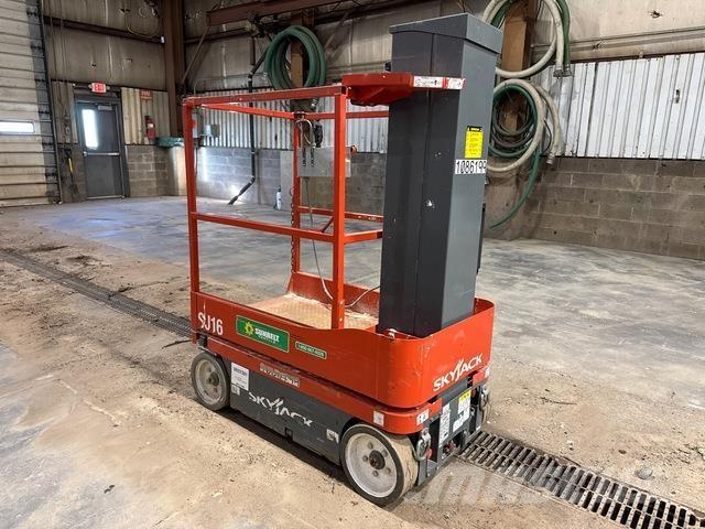 SkyJack SJ16 Vertikalūs stiebiniai keltuvai