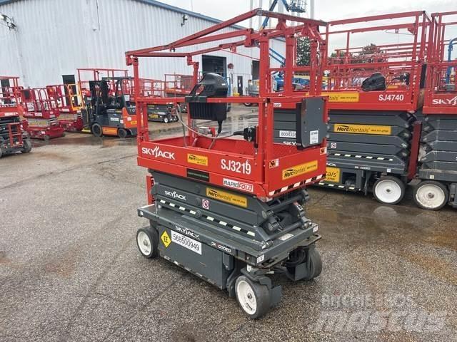 SkyJack SJ3219 Žirkliniai keltuvai