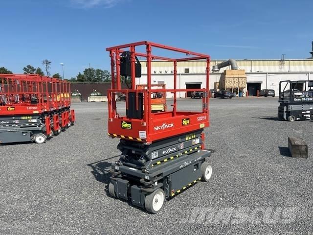 SkyJack SJ3219 Žirkliniai keltuvai