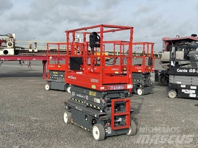 SkyJack SJ3219 Žirkliniai keltuvai