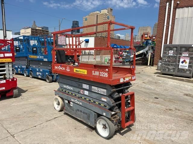 SkyJack SJ3226 Žirkliniai keltuvai
