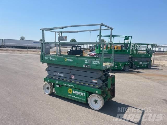 SkyJack SJ3226 Žirkliniai keltuvai