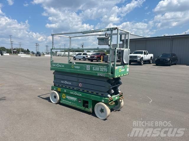 SkyJack SJ3226 Žirkliniai keltuvai