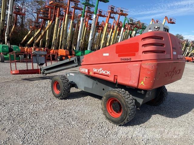 SkyJack SJ40T Teleskopiniai keltuvai