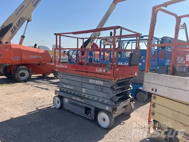 SkyJack SJ4632 Žirkliniai keltuvai