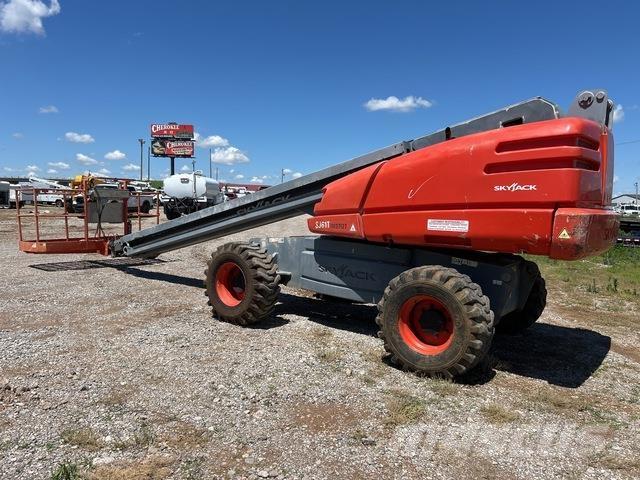 SkyJack SJ61T Teleskopiniai keltuvai