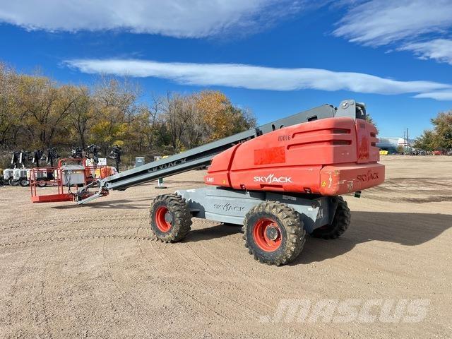 SkyJack SJ66T Teleskopiniai keltuvai