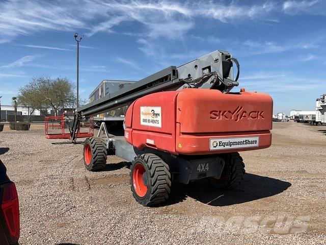 SkyJack SJ86T Teleskopiniai keltuvai