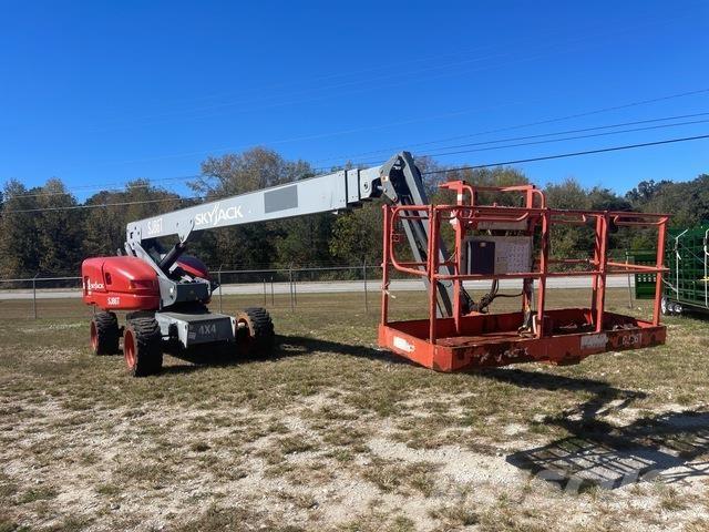 SkyJack SJ86T Teleskopiniai keltuvai