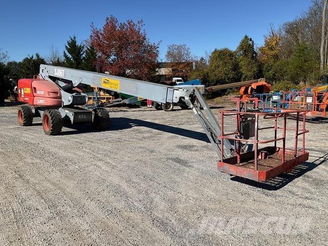 SkyJack SJ86T Teleskopiniai keltuvai