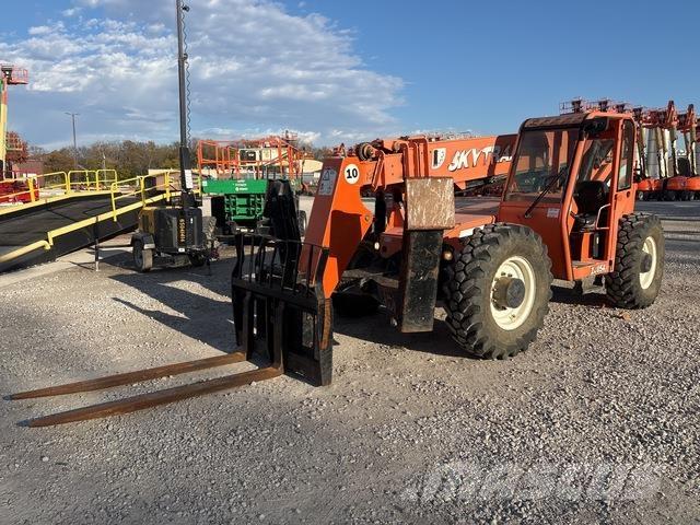 SkyTrak 10054 Teleskopiniai krautuvai