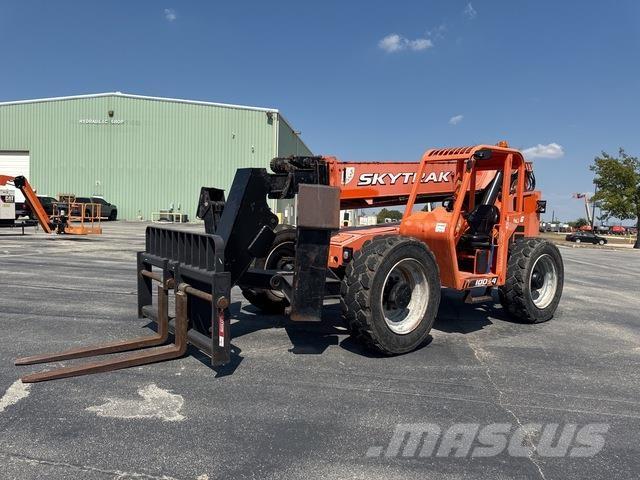 SkyTrak 10054 Teleskopiniai krautuvai