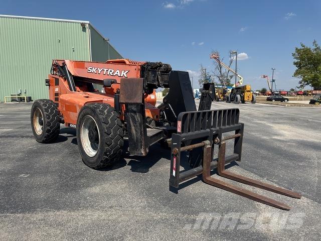 SkyTrak 10054 Teleskopiniai krautuvai