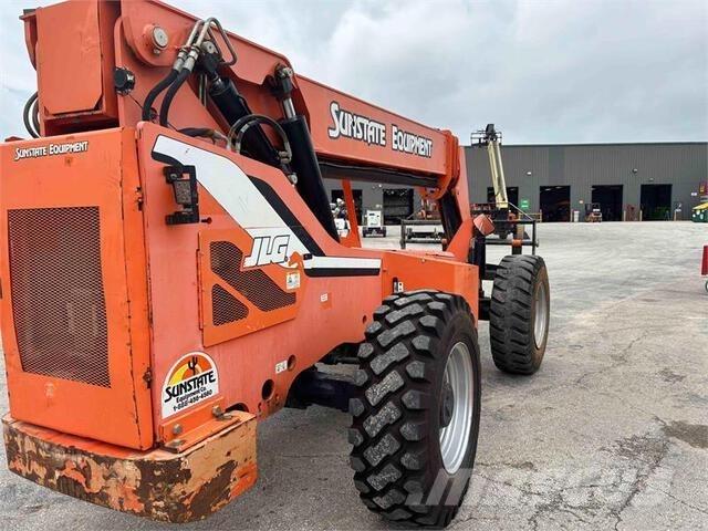 SkyTrak 8042 Teleskopiniai krautuvai