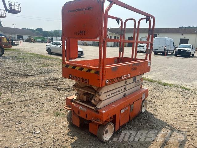 Snorkel S3219E Žirkliniai keltuvai