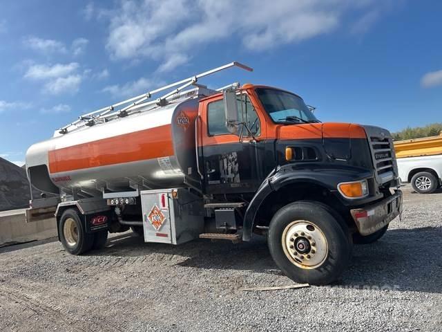 Sterling L7500 Automobilinės cisternos
