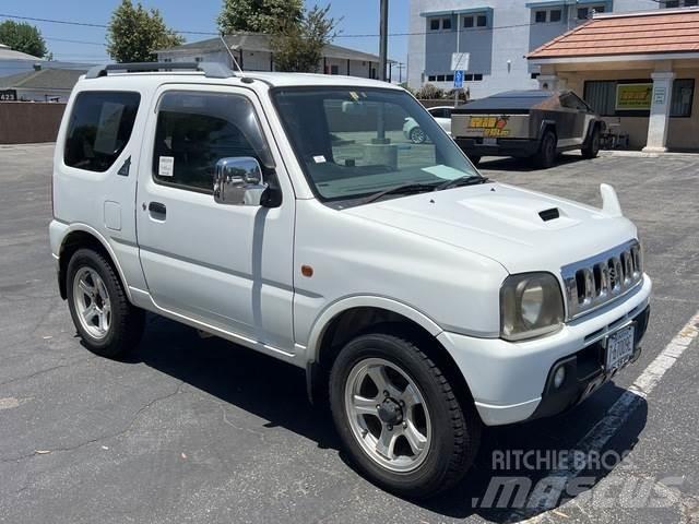 Suzuki Jimmy Lengvieji automobiliai