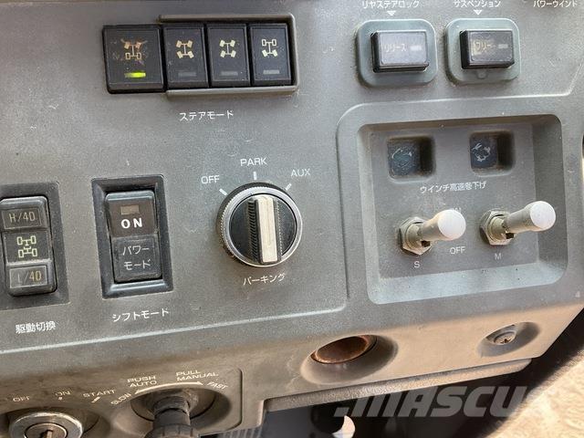 Tadano TR600N Neapdoroto reljefo kranai