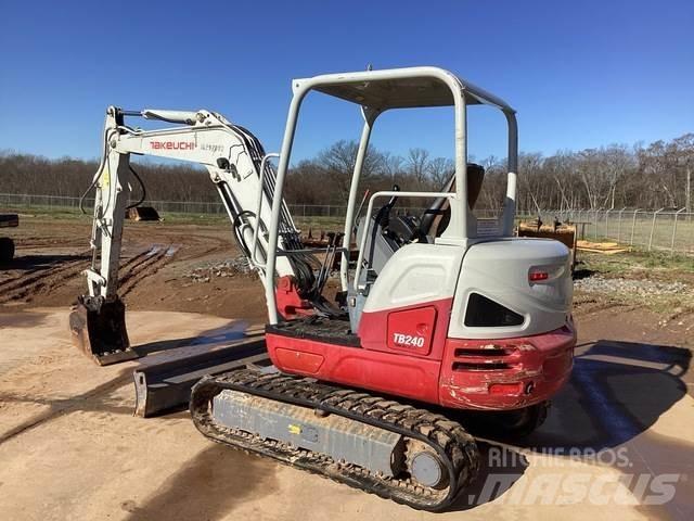 Takeuchi TB240 Vikšriniai ekskavatoriai