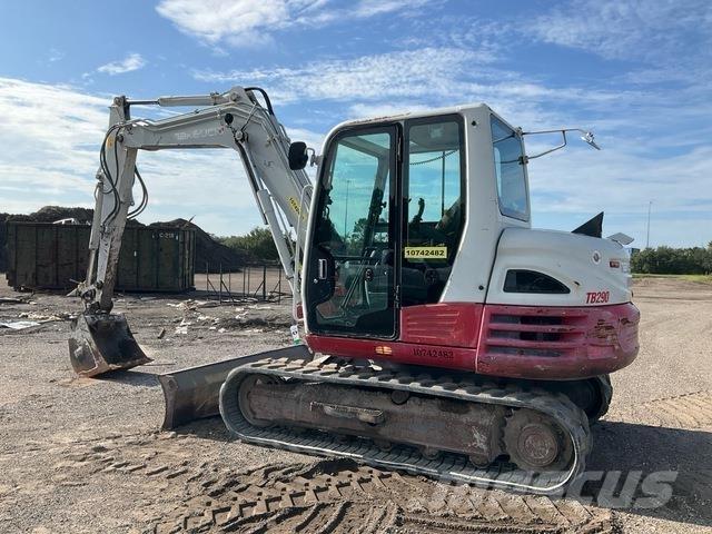 Takeuchi TB290 Vikšriniai ekskavatoriai