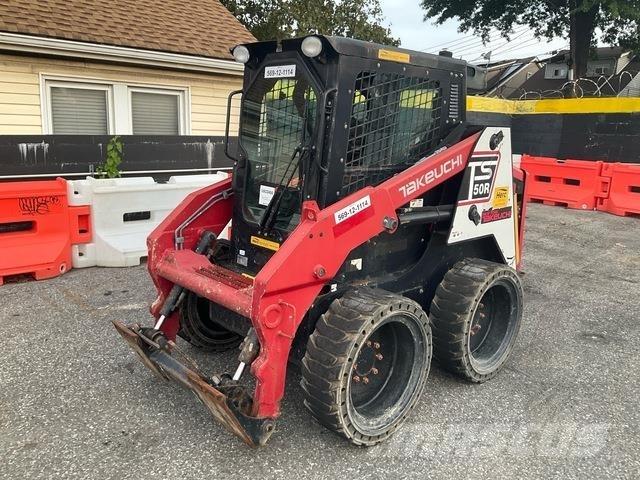 Takeuchi TS50R Krautuvai su šoniniu pasukimu