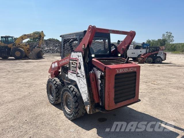 Takeuchi TS50V Krautuvai su šoniniu pasukimu