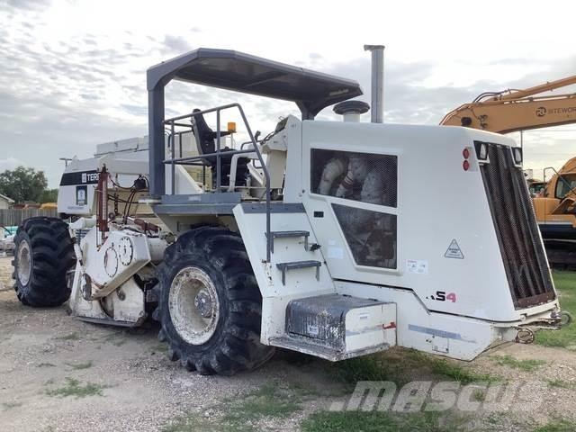 Terex RS-425C Gruntiniai volai