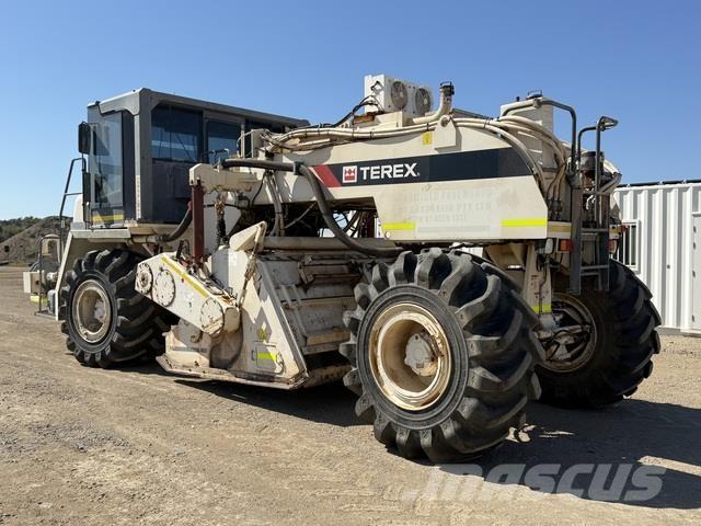 Terex RS446 Gruntiniai volai