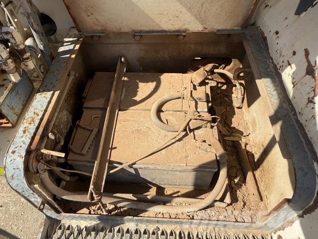 Terex RS446 Gruntiniai volai