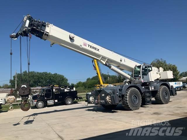 Terex RT110 Neapdoroto reljefo kranai