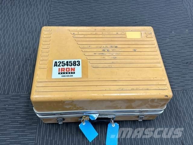 Topcon  Kiti naudoti statybos komponentai